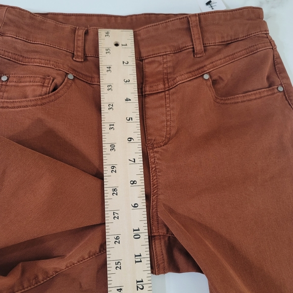 Patchington Pants Womens  Brown Mid Rise Ankle Flat Front Casual Comfort Size 6 - Picture 13 of 14